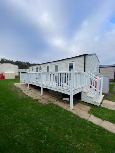 Зовнішній вигляд готелю, 3 Bedroom - Stunning Caravan in Coastal Eyemouth in Аймут