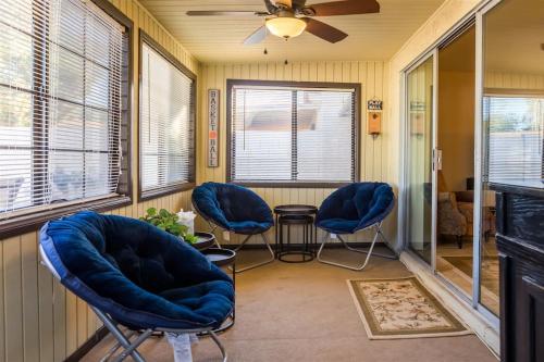 Cozy, quiet house, covered patio dining, sun room, Chandler (zdjęcie 8)