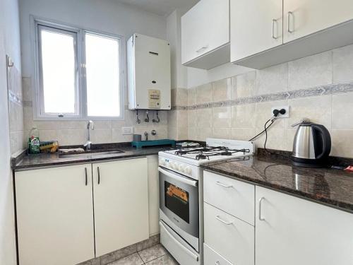 One-Bedroom Apartment image 4