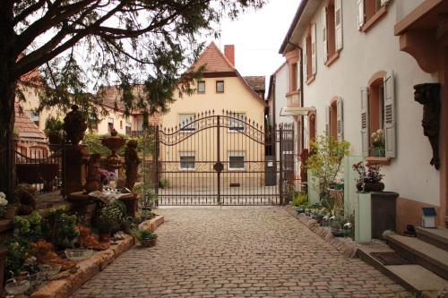 Entrance, Villa Delange in Nussdorf