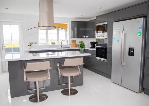 4x Bed Luxurious Home With a View 4x Bed Luxurious Home With a View