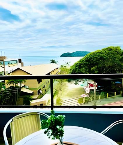 Apartamento Praia De Bombinhas