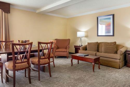 Best Western Plus Burlington in Burlington, USA