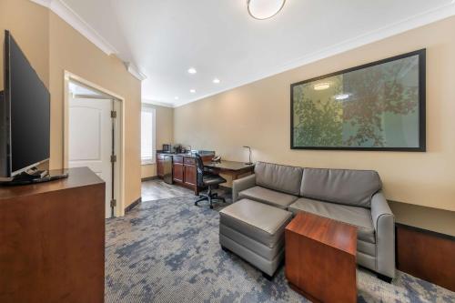 Best Western PLUS Avita Suites - image 10