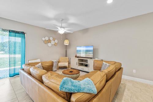 Oceans 25- Lazy Beach Days in Daytona Beach Shores, USA