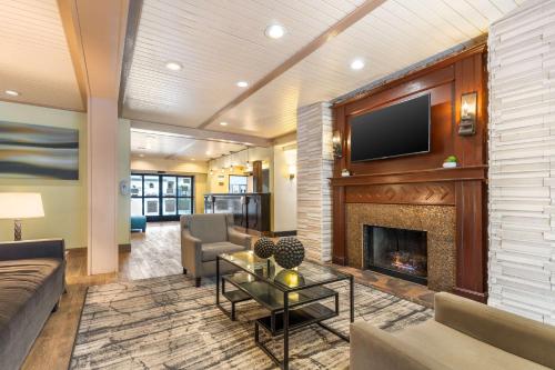 Best Western John Muir Inn - image 6