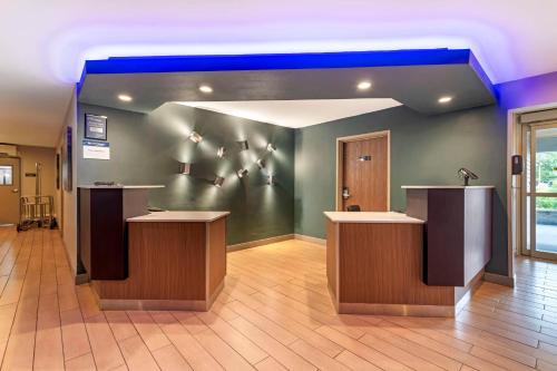 Best Western York Inn - image 13
