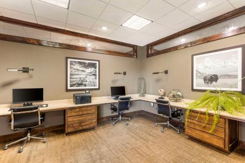 Best Western Cotton Tree Inn - image 14