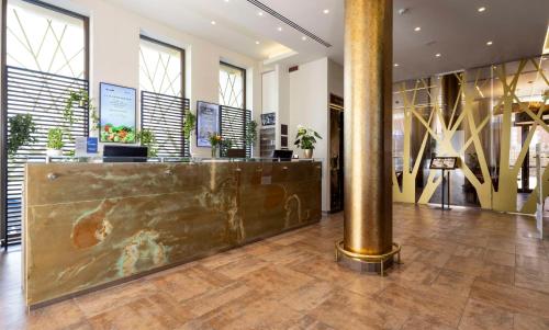 Best Western Madison Hotel - image 14