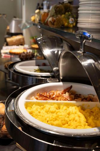 Best Western Madison Hotel - main image