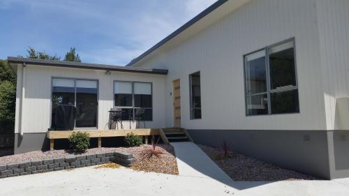 3 bedrooms, 7 beds