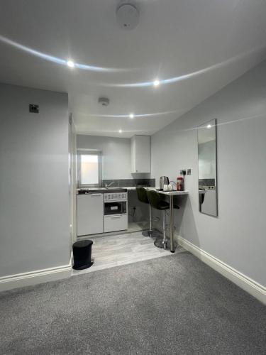 Cozy Studio Flat Romford, London - Banyards