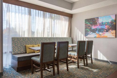 Hampton Inn Columbus/Dublin - image 11