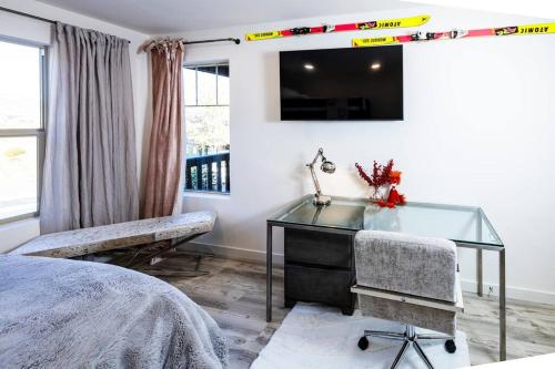 Modern 2bed-2bath Deer Valley 2 min from Jordanelle Gondola Entrance Modern 2bed-2bath Deer Valley 2 min from Jordanelle Gondola Entrance