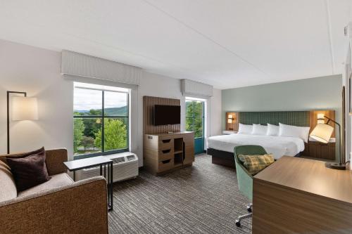 Hampton Inn & Suites Lake George - image 9