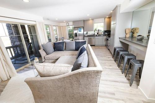 Modern 2bed-2bath Deer Valley 2 min from Jordanelle Gondola Entrance Modern 2bed-2bath Deer Valley 2 min from Jordanelle Gondola Entrance