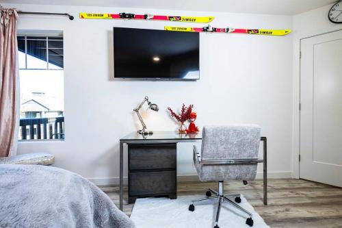 Modern 2bed-2bath Deer Valley 2 min from Jordanelle Gondola Entrance Modern 2bed-2bath Deer Valley 2 min from Jordanelle Gondola Entrance