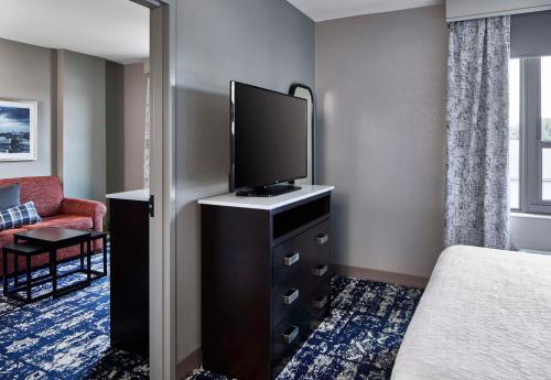 萨凡纳历史区霍姆/滨河伍德套房酒店 萨凡纳历史区霍姆/滨河伍德套房酒店