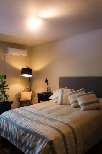 Five-Bedroom House image 10