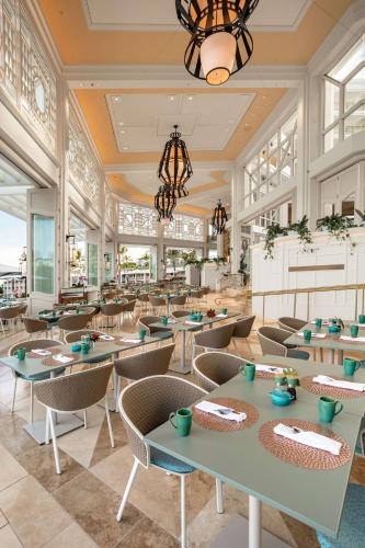 612344317 Grand Wailea Resort Hotel & Spa, A Waldorf Astoria Resort