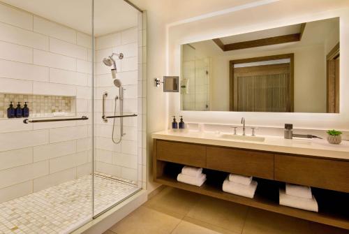 612344479 Grand Wailea Resort Hotel & Spa, A Waldorf Astoria Resort