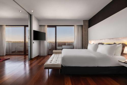 Hilton Madrid Airport - image 3