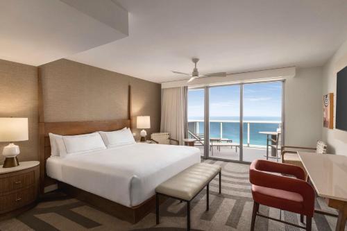 1 King Bed Premium Oceanfront Balcony room in Hilton Cabana Miami Beach Resort