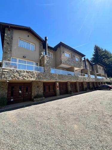 hermoso departamento en barrio privado