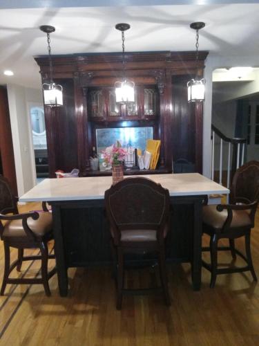 Rudaken Luxstays in Shelton, USA