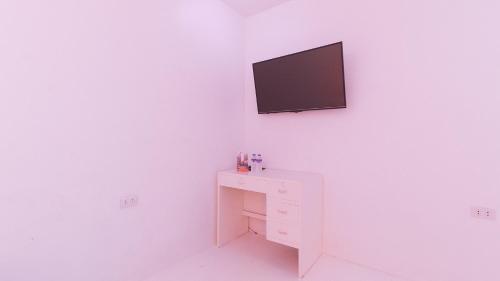 RedDoorz @ Jolly Orange Paranaque, Binan