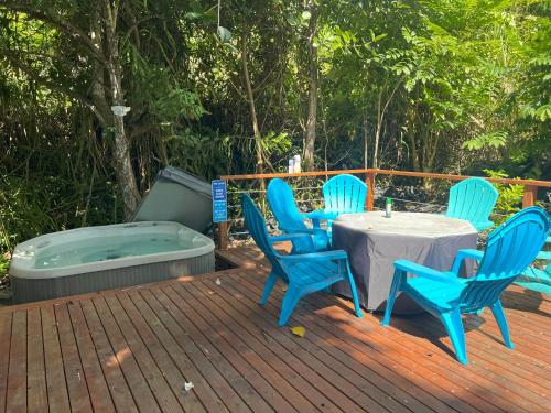 Karstais baseins, Manta Soul Suites in Captain Cook (HI)