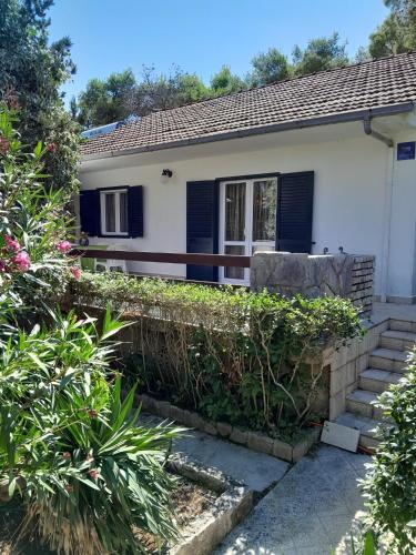 Apartments by the sea Mudri Dolac Hvar - 4042 - main image