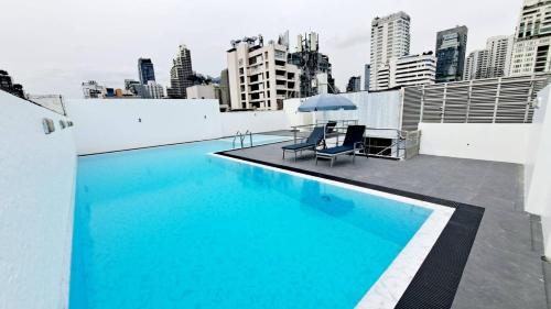 4A-lovely 2bedroom/3baths In Bangkok City Downtown