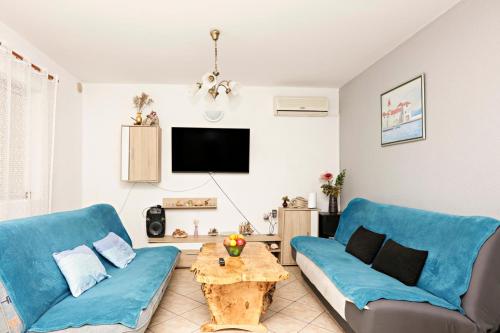 Apartments with parking space Kanica, Rogoznica - 23538 in โรกอสนิก้า