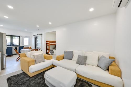 about Half-Mi to Beach Dog-Friendly Apt in Oceanside in Oceanside, USA