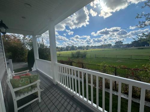 Relax and Explore, Family Friendly Home Near Boston in Brockton, USA