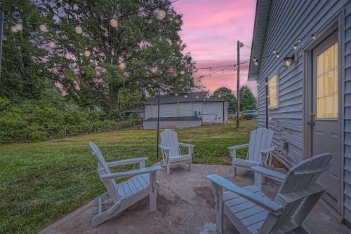 3BR Luxury Home near Uptown King Bed Workspace in Charlotte, USA