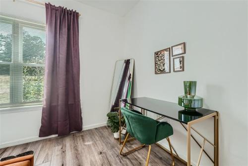 3BR Luxury Home near Uptown King Bed Workspace in Charlotte, USA
