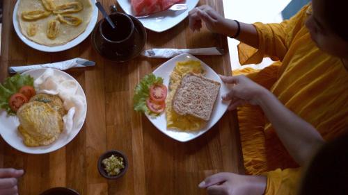 Food and beverages, Pondok IJo Guesthouse in Bantul