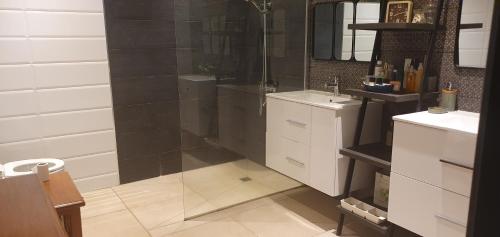 Rose Maison in ปิแร