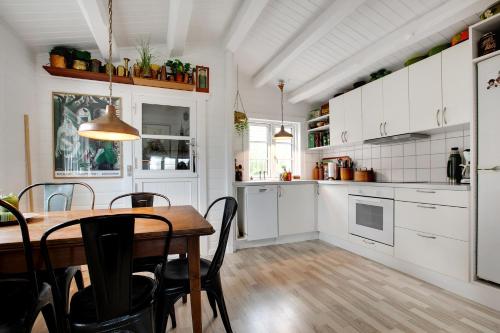 Exterior view, Lovely Older And Newly Renovated House In Beautiful And Tranquil Surroundings in Boeslum