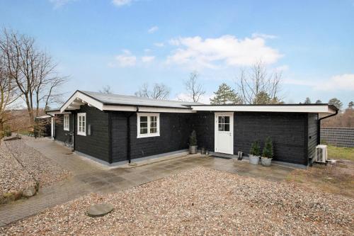 Exterior view, Lovely Older And Newly Renovated House In Beautiful And Tranquil Surroundings in Boeslum