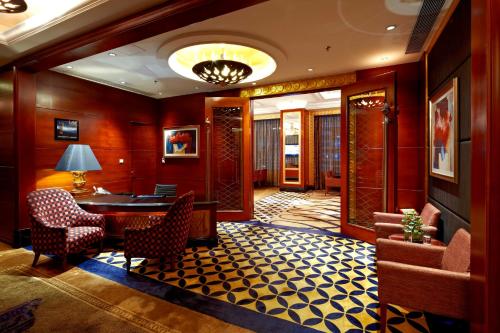 Shared lounge/TV area, Kempinski Hotel Shenzhen near 樂湖 Locwood