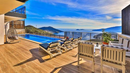 4 Bedroom Luxury Villa in Kiziltas - Kalkan - image 2
