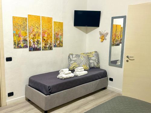 Quadruple Room with Private Bathroom image 8