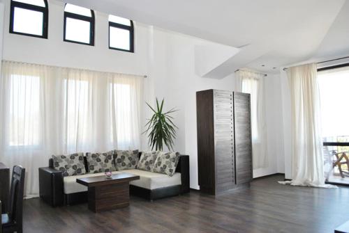 Вила Белисима, Villa Bellissima in Mineralni Bani