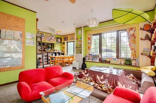 zonă comună salon/TV, Guesthouse Murabito in Yamanakako