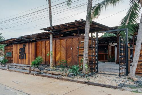 Adirek Pool Villa Adirek Pool Villa