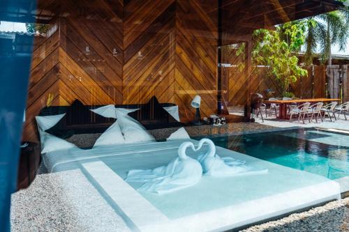 Adirek Pool Villa Adirek Pool Villa