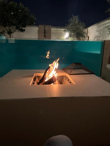 Luxurious Villa 5BHK with Pool BBQ and Full Time Housemaid Assistance - live in, Dubaj (zdjęcie 5)